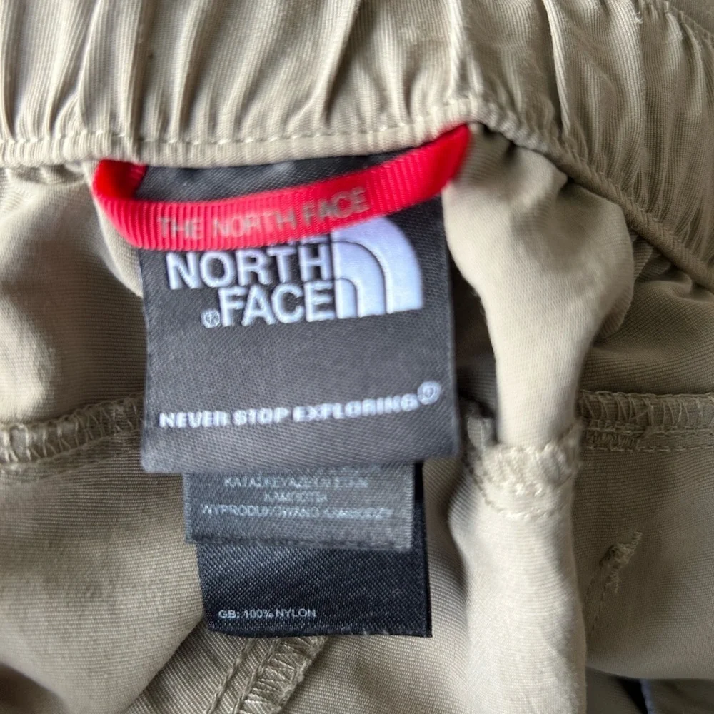 The North Face Paramount Trail convertible pants cargo excellent tan Size XL